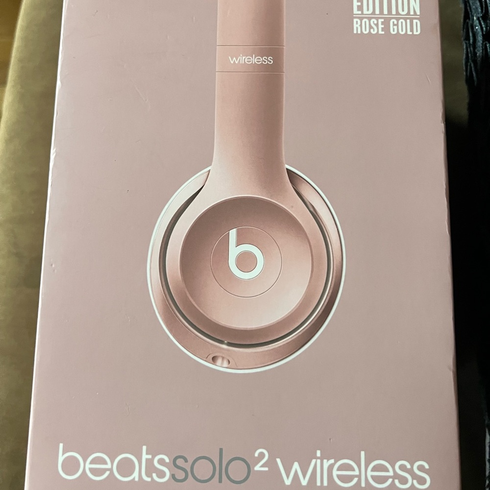 Beats rose Gold wireless 2 Special edition